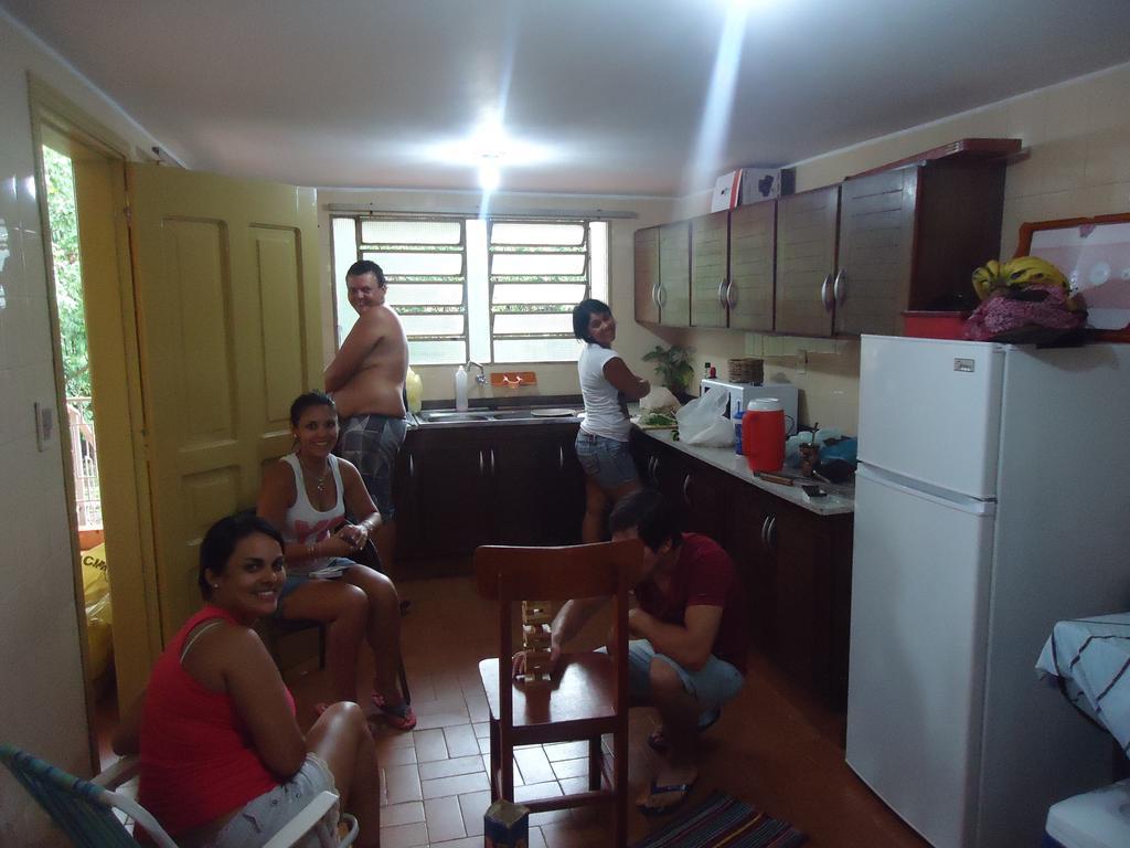 La Casa De Pedro Hostel Encarnación Εξωτερικό φωτογραφία