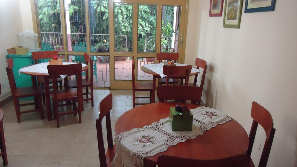 La Casa De Pedro Hostel Encarnación Εξωτερικό φωτογραφία